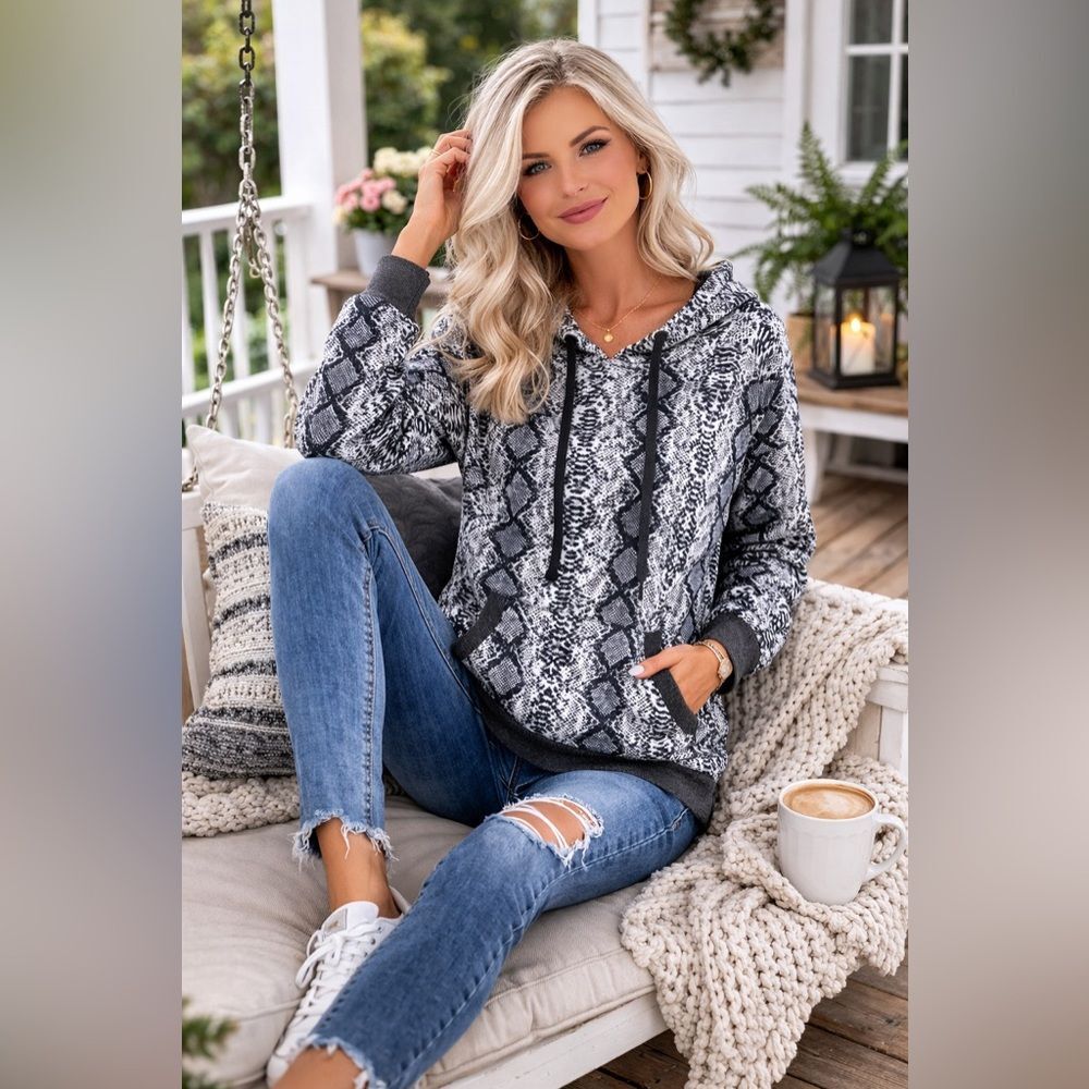 Women's Snake-Print Hooded Sweatshirt - Black & Gray